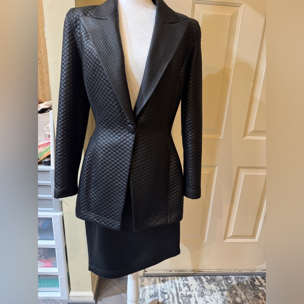 Cache by Tadashi Collection Elegant Black Quilted‎ Women's Blazer skirt set(8)